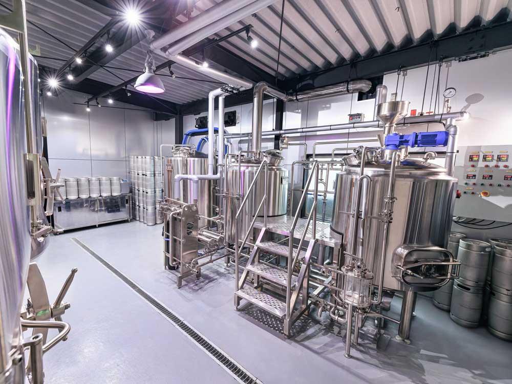 Tall Boys Brewing in Japan-500L beer brewery equipment by Tiantai